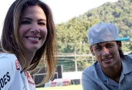 Luciana Gimenez fez uma entrevista exclusiva com o craque Neymar na última quarta-feira (11), no Centro de Treinamento do Santos, e o bate-papo entre os ... - 143662_36