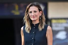 Camille Cottin: Robe Noire Éblouissante et Cheveux Ensoleillés à Angoulême!