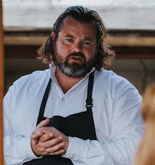 Celebrity chef says he quit top restaurant for family and 'overseas opportunities'