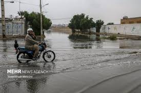 بارندگی شدید و رگباری در غرب مازندران و آبگرفتگی معابر و خیابان ها