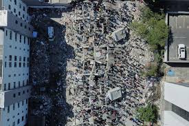 Magnitude 7.4 quake rocks western Colombia, killing at least 111 people