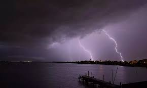 Telangana: IMD Forecasts Thunderstorms, Gusty Winds till May 2