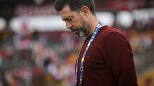 ¡Escándalo! ¿Cerro Porteño Estafó a Santa Fe por su DT? - Imagen principal del artículo