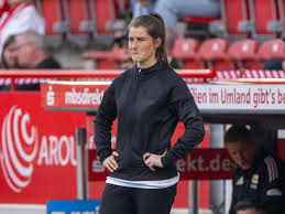 Sexismus-Vorwürfe gegen RB-Leipzig: Fans kritisieren Beitrag zu Union-Trainerin Marie-Louise Eta scharf