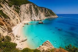 Greece’s Hidden Gem, Fteri Beach, Stuns the World by Ranking Second in the 2026 Top Beaches List – Here’s What Makes It Unmissable!