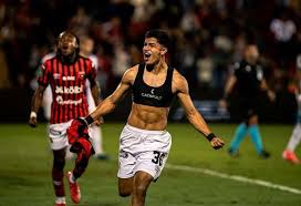 El campeón ya despertó: La Liga sacó su primer triunfo