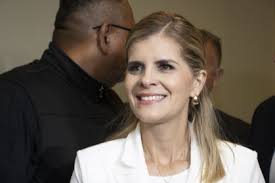Laura Fernández é eleita presidente da Costa Rica