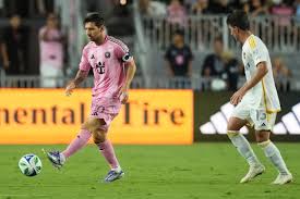 Lionel Messi has goal and assist in return from injury