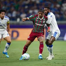 Cruzeiro e Fluminense empatam no Mineirão na despedida antes da Copa do Mundo