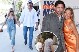 Denise Richards: Agressão Chocante Revelada! 😱 O que Aconteceu? - Imagen ilustrativa del artículo
