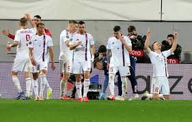 Raków Częstochowa busca porpoza en el camino hacia el éxito: ¿El encuentro con Fiorentina será el momento decisivo?