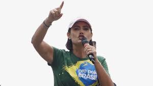 Michelle recupera vídeo de 2019 e critica apoio a Ciro Gomes