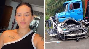 Motorista de BMW morta após acidente na SC-418 era mulher de influenciador de SC: ‘Não pude me despedir’