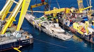 Bayesian sinking not caused by storm alone