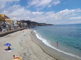 Breve maltempo e calo temperature a iniziare dal Nord, ma Primo Maggio con il sole