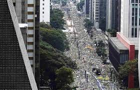 Resultado de imagem para fotos das manifestacoes contra dilma