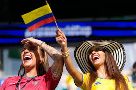 Aficionados hacen sacrificios ante los elevados precios del partido Colombia-Portugal del Mundial