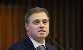 Entorno de Mendonça esperava trégua, mas vê nova tensão no STF antes da eleição