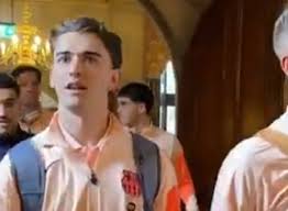 Gracz Barcelony rozbroił po przylocie do Anglii. "Jak w Hogwarcie"