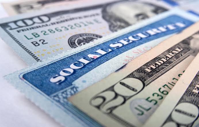 U.S. debt tops $40 trillion two years early as bond market turmoil hits stocks; ASX investors face ripple effects