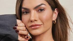 Kelly Key conta no BBB que mora em Angola: por que a cantora se mudou para o país?