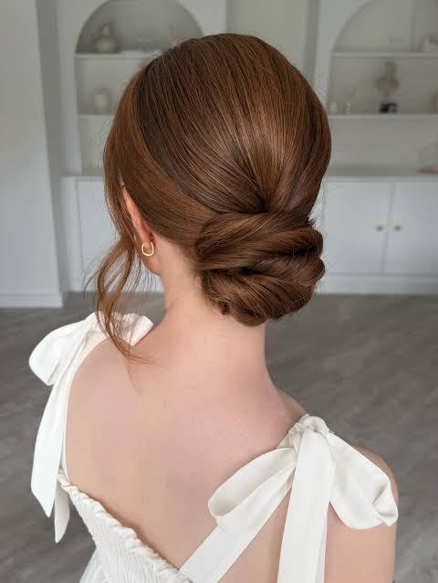 Bridal Hair Inspo For all my low bun lovers – timeless, and oh so ...