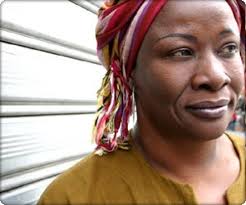 L&#39;ancienne ministre de la Culture et très célèbre militante altermondialiste Aminata Dramane TRAORE s&#39;est déclaré opposée aux manoeuvres de la Cedeao lors ... - thumbnail.php%3Ffile%3Daminata_D_Traor___1_1__805997327