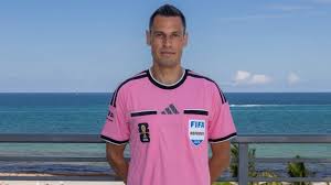 Por que árbitros de Uruguai x Arábia Saudita vão usar 'rosa flamingo' na Copa do Mundo