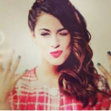 Résultat de recherche d'images pour "image de martina stoessel"