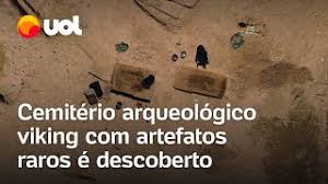 Após mil anos escondidos na terra, seis braceletes de ouro vikings revelam fortuna ligada a reis antigos