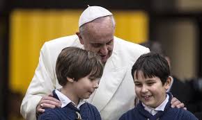 Resultado de imagen para cortesia en el papa Francisco