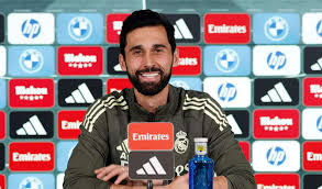 Arbeloa rompe el guion en Mestalla: David Jiménez, por delante de Carvajal y Trent