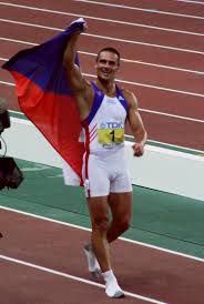 Resultado de imagen de Youth athlete record holders