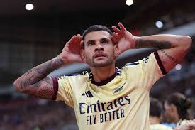 Bruno scores stunner as Arsenal down Sunderland to stay perfect in Premier League