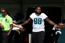 Eagles practice observations: Defense brings the camp fire; O-line woes; DeVonta Smith and who else?