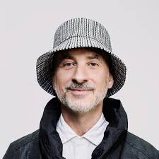 Mapa dos Shows: Lucas Santtana, MPB4, Catto, Living Colour e mais
