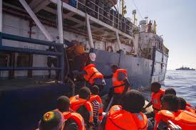 Risultati immagini per MIGRANTI SOCCORSI IN MARE