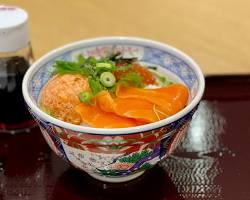 ザ丼 サーモンづくし丼の画像