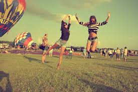 Résultat de recherche d'images pour "photo happy girl fashion tumblr"