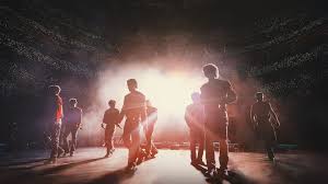 Stray Kids Dominate Experience Cines