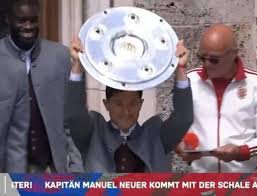 바이에른 대 슈투트가르트 아이콘