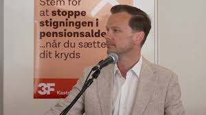 Hummelgaard sender stikpille til Venstre