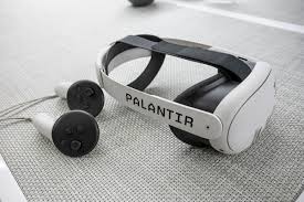 Analyst Updates Palantir (PLTR) Price Target to $153 Amid AI Boom