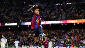 Raphinha supera a Mbappé en el Pichichi con un doblete