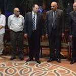 بالفيديو والصور.. نجوم الفن والمشاهير