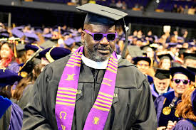Shaquille O’Neal Trolls Charles Barkley While Graduating with New Degree from LSU