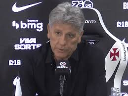 Coletiva de Renato Gaúcho já está com 10 minutos de atraso