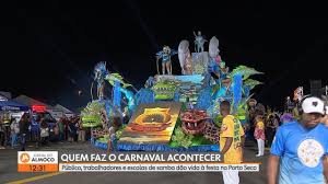 Público faz a festa no Carnaval de Porto Alegre