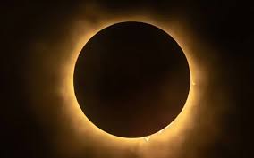 Agosto terá eclipse da Lua visível em todo o país; saiba como acompanhar
