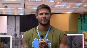 Anjo Jonas imuniza Sarah Andrade durante a formação do 1º Paredão do BBB 26